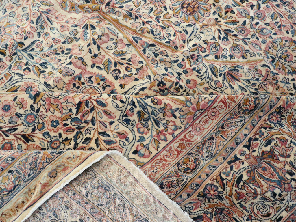 Antique Persian Lavar Kerman Carpet, No.15268 - Galerie Shabab