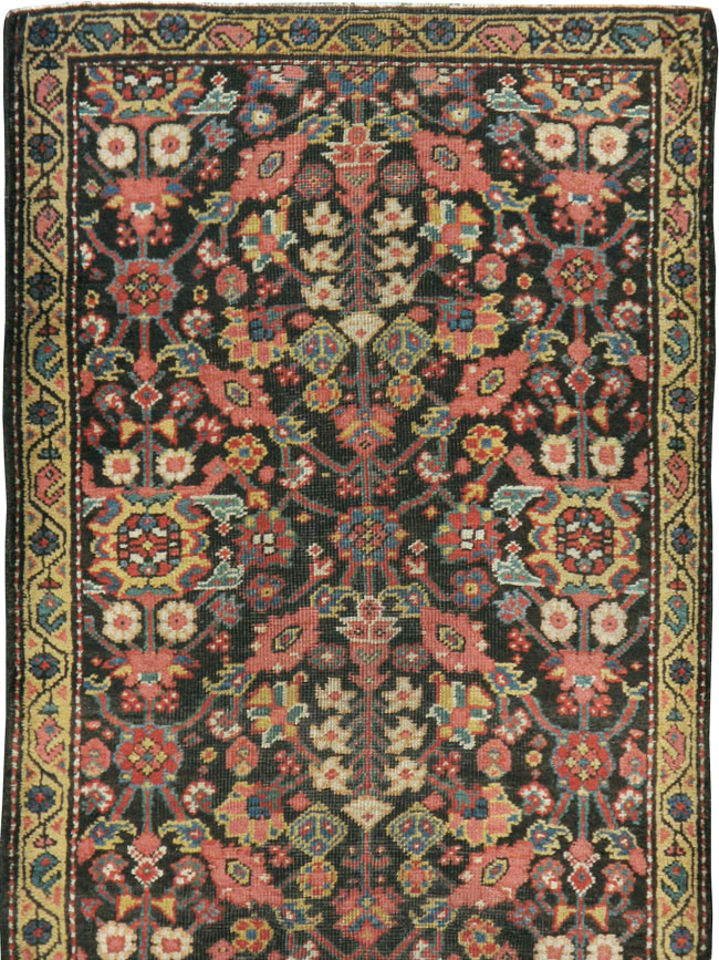 Antique Persian Mahal Runner, No.15271 - Galerie Shabab