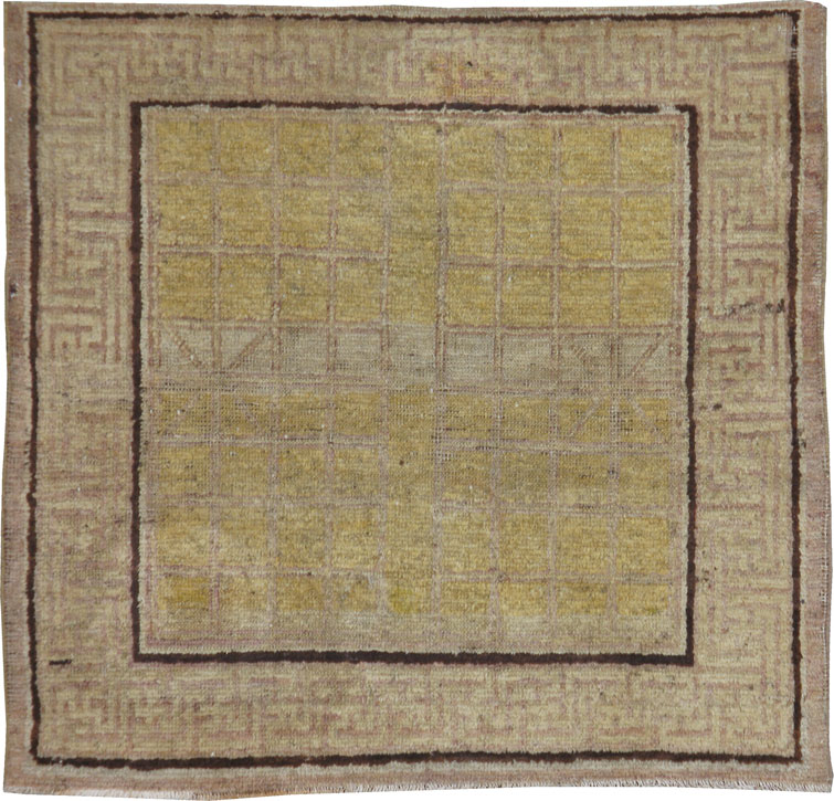 Antique East Turkestan Khotan Square Rug, No.15277 - Galerie Shabab