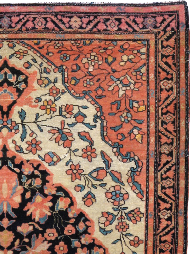Antique Persian Sarouk Farahan Throw Rug, No.15291 - Galerie Shabab