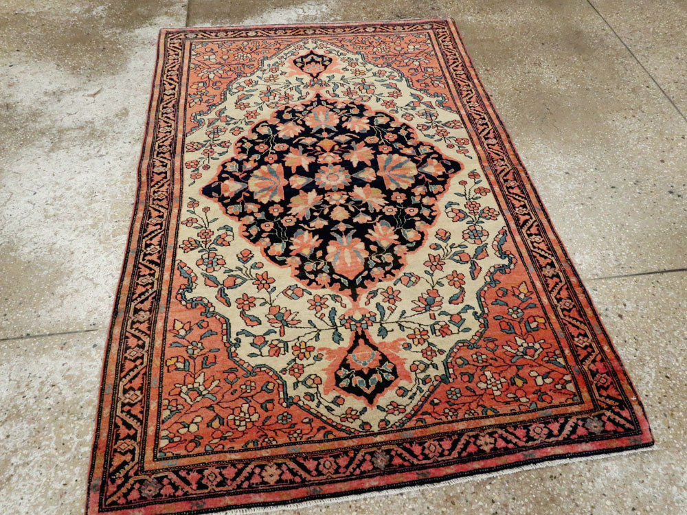 Antique Persian Sarouk Farahan Throw Rug, No.15291 - Galerie Shabab