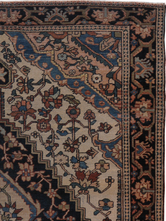 Antique Persian Sarouk Fereghan Rug, No.15295 - Galerie Shabab
