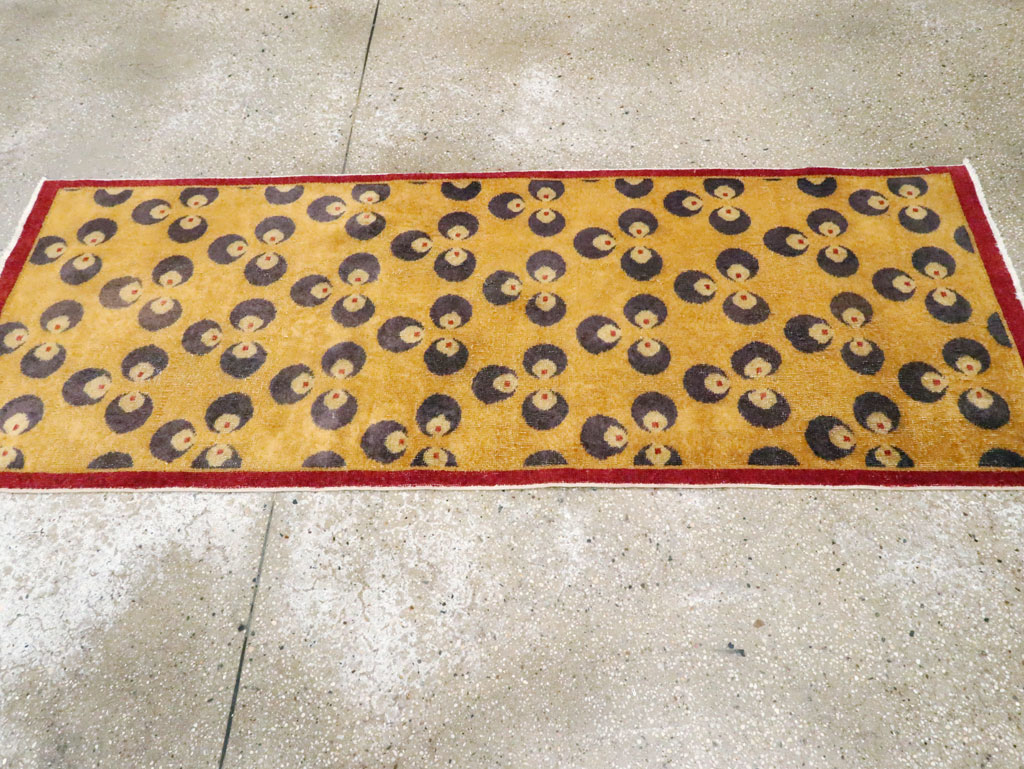 Vintage Turkish Anatolian Art Deco Style Small Runner, No.15322 - Galerie Shabab