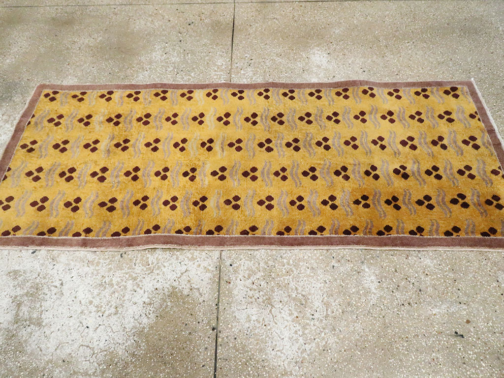Vintage Turkish Anatolian Art Deco Style Small Runner, No.15323 - Galerie Shabab