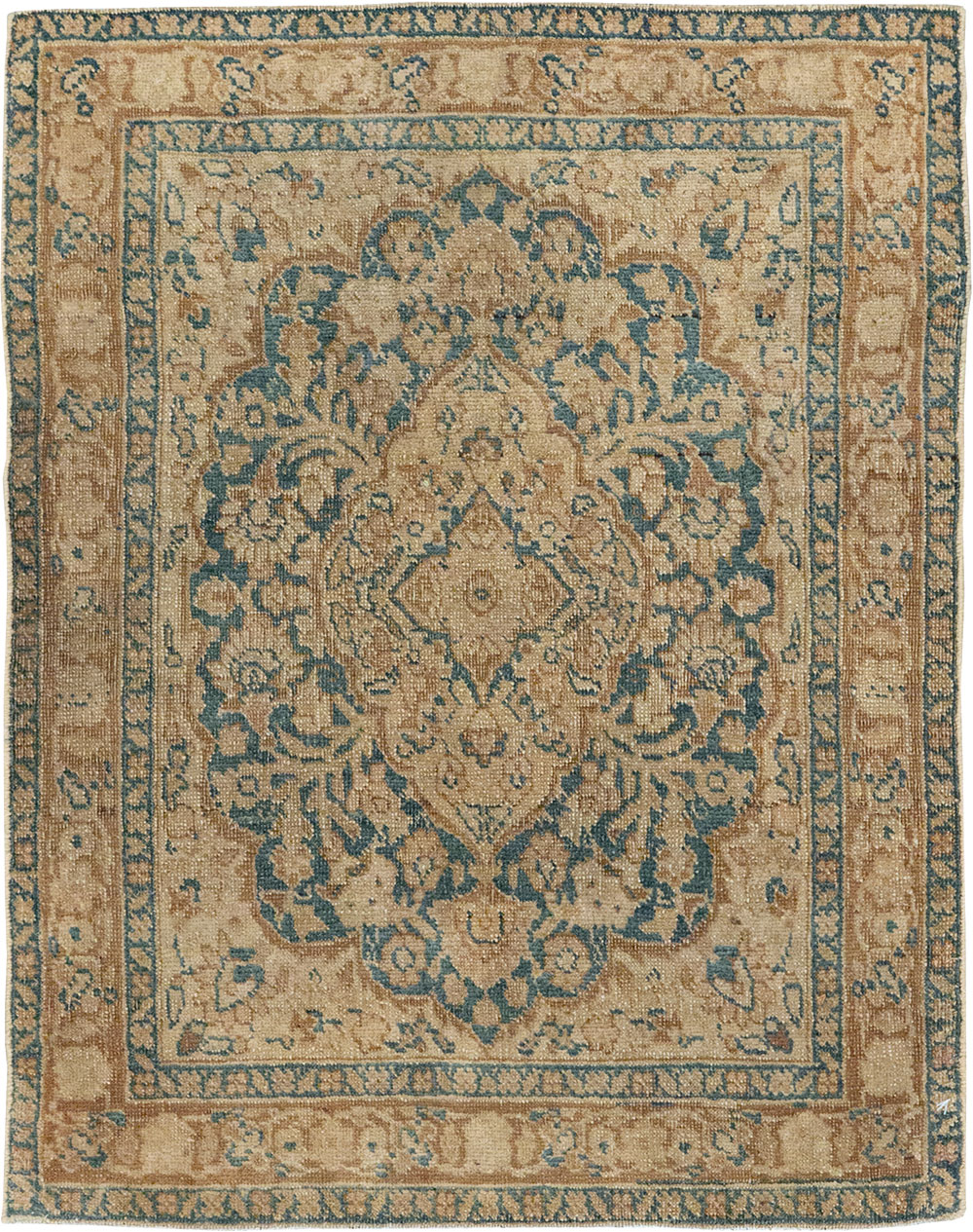 Antique Persian Mashad Throw Rug, No.15334 - Galerie Shabab