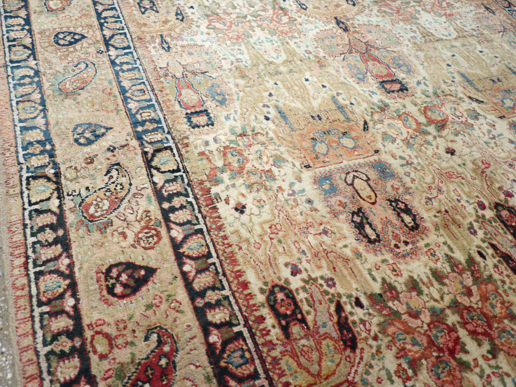 Antique Persian Tabriz Carpet, No.15341 - Galerie Shabab
