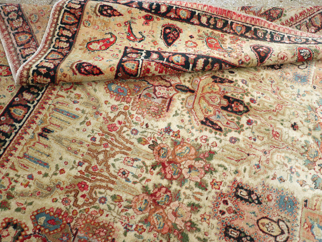 Antique Persian Tabriz Carpet, No.15341 - Galerie Shabab