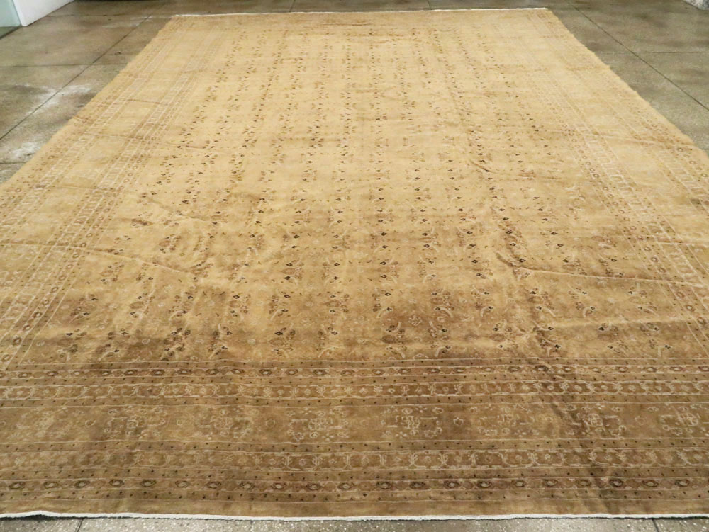 Antique Persian Tabriz Carpet, No.15349 - Galerie Shabab