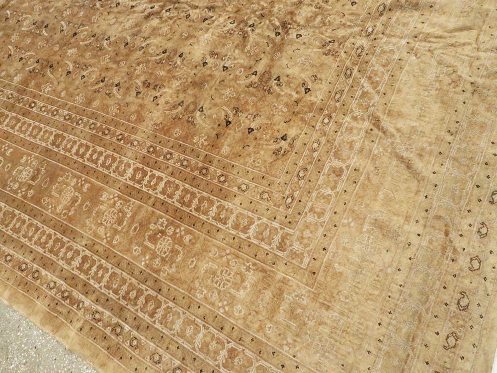 Antique Persian Tabriz Carpet, No.15349 - Galerie Shabab