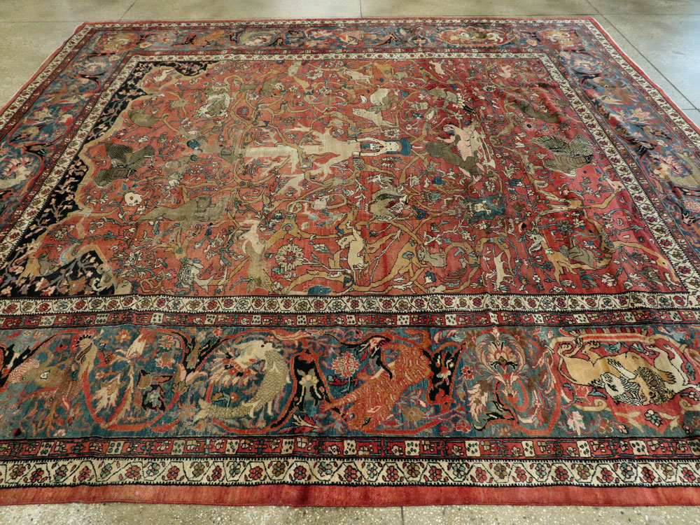 Antique Persian Fereghan Rug, No.15354 - Galerie Shabab