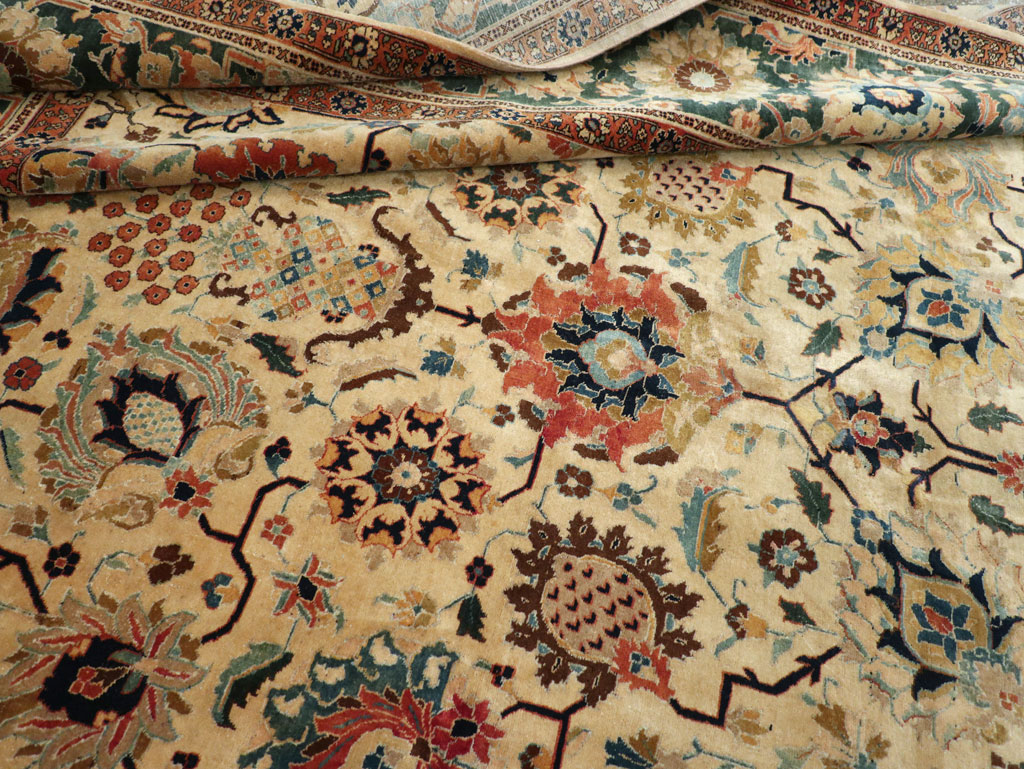 Vintage Persian Tabriz Carpet, No.15379 - Galerie Shabab