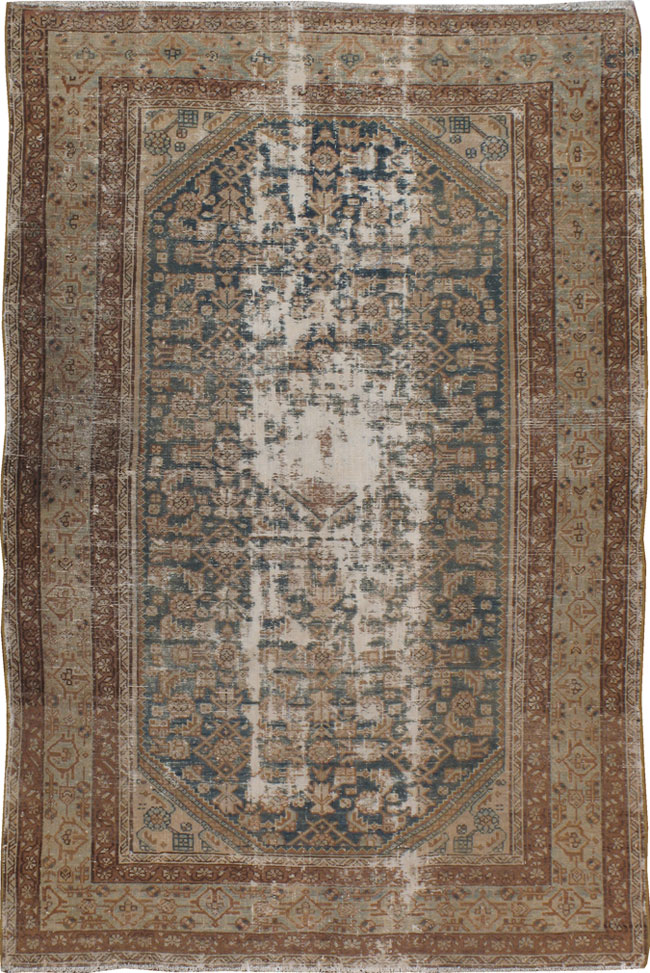 Antique Distressed Malayer Rug, No.15380 - Galerie Shabab