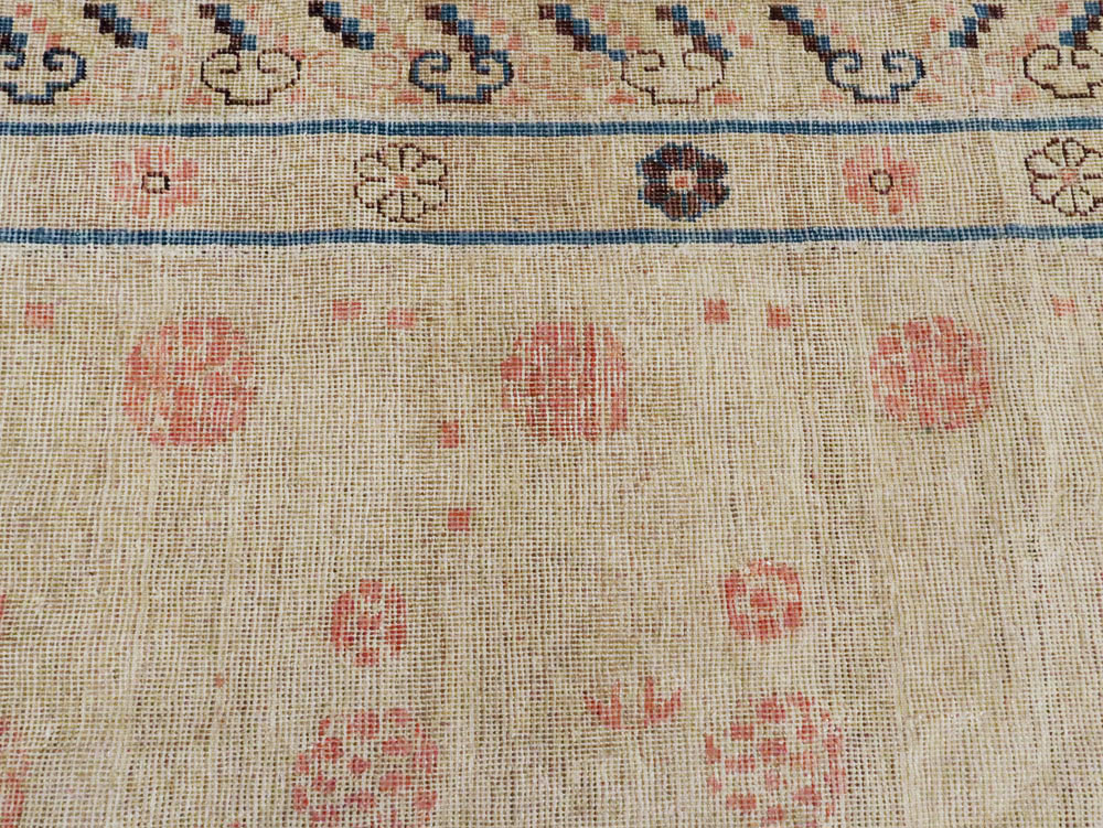 Antique East Turkestan Distressed Khotan Gallery Carpet, No.15468 - Galerie Shabab