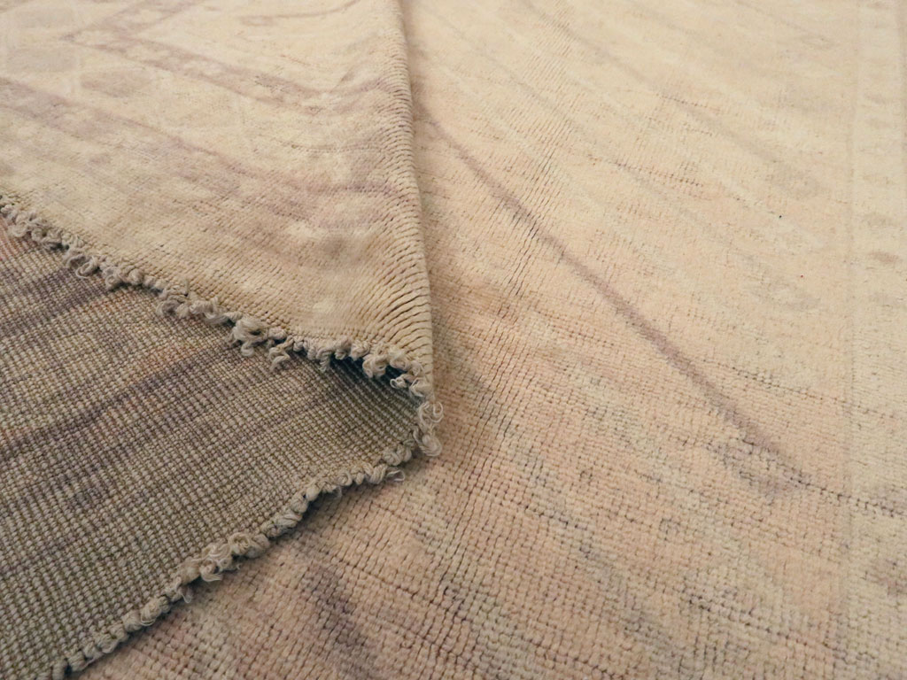 Vintage Turkish Oushak Square Carpet, No.15469 - Galerie Shabab