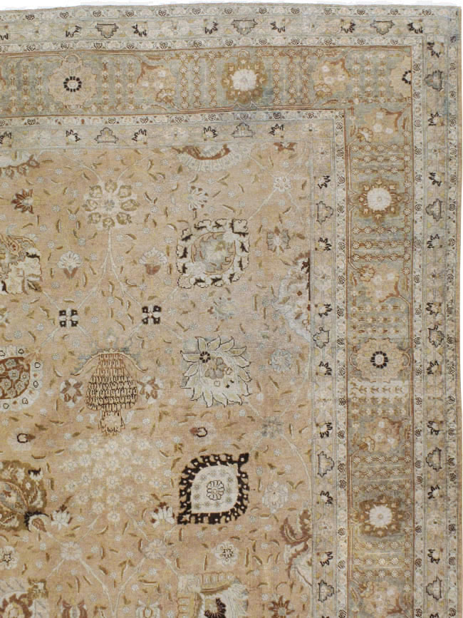 Antique Persian Tabriz Carpet, No.15483 - Galerie Shabab