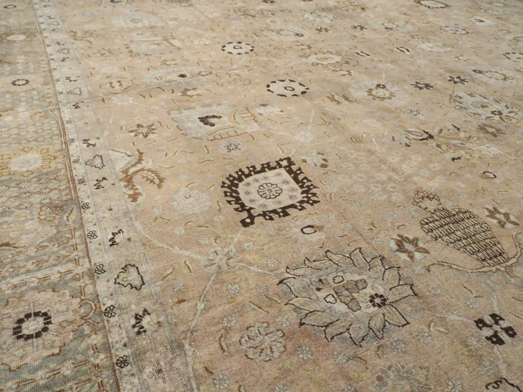 Antique Persian Tabriz Carpet, No.15483 - Galerie Shabab