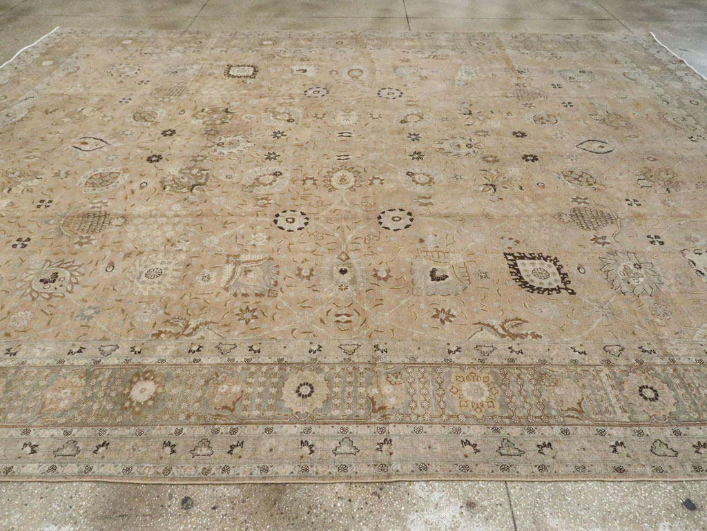 Antique Persian Tabriz Carpet, No.15483 - Galerie Shabab