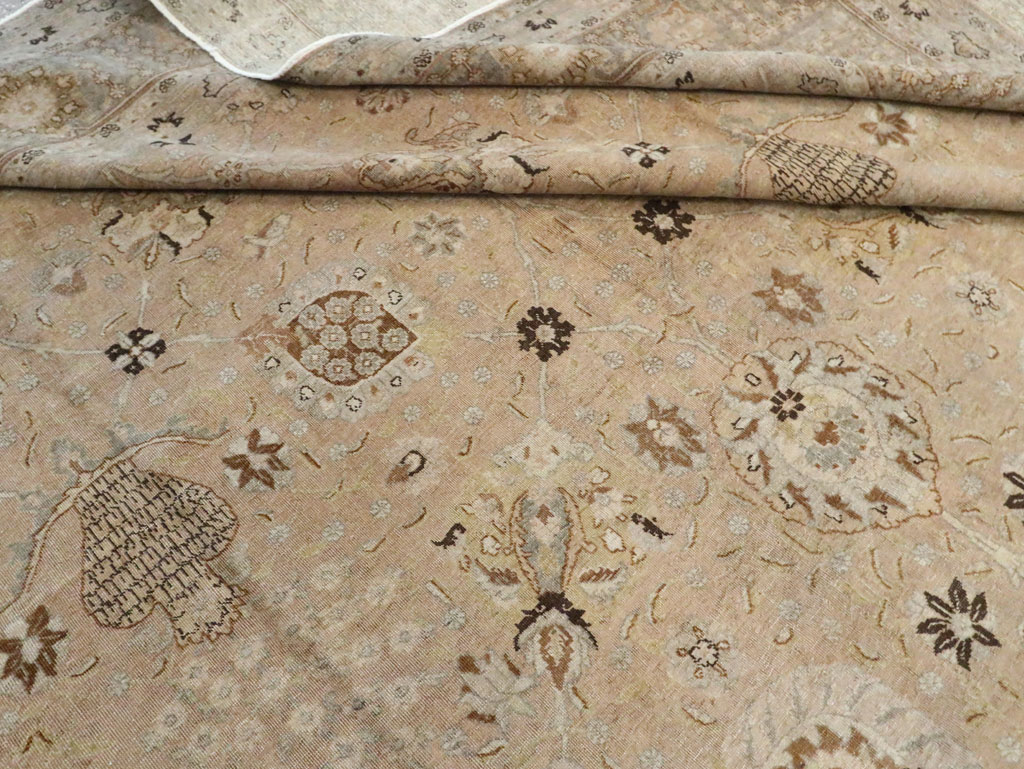 Antique Persian Tabriz Carpet, No.15483 - Galerie Shabab