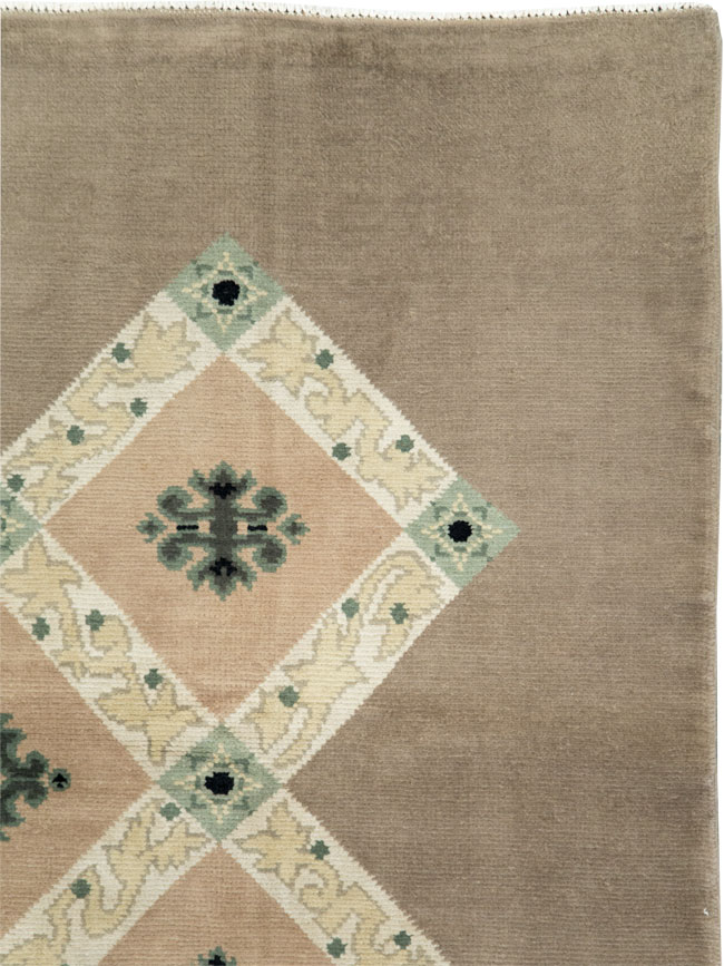 Vintage French Leleu Accent Carpet, No.15491 - Galerie Shabab