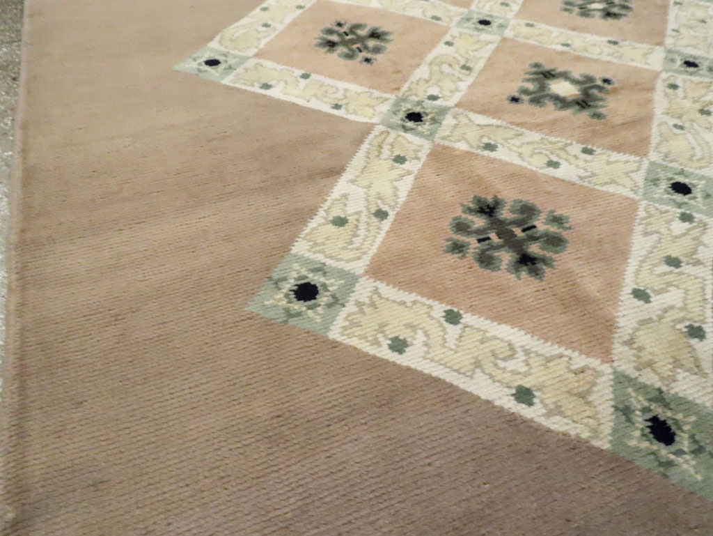 Vintage French Leleu Accent Carpet, No.15491 - Galerie Shabab