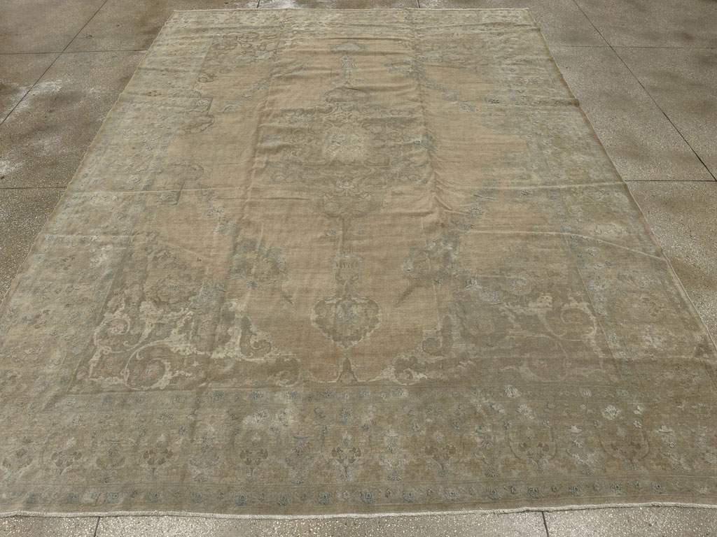 Antique Persian Tabriz Hagi Jalili Carpet, No.15494 - Galerie Shabab