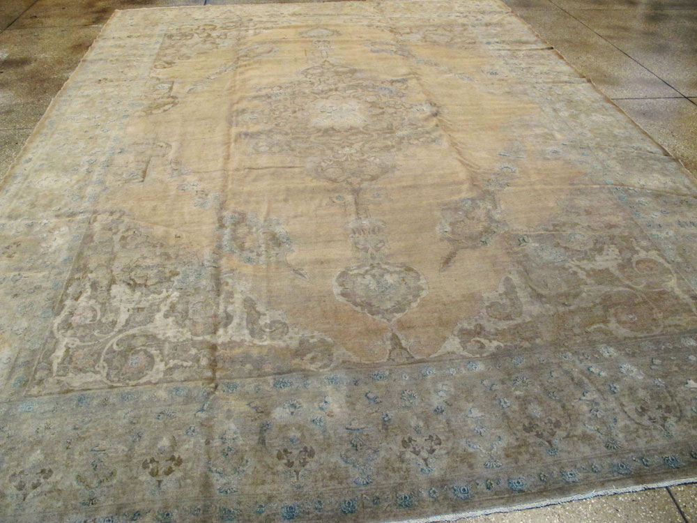 Antique Persian Tabriz Hagi Jalili Carpet, No.15494 - Galerie Shabab