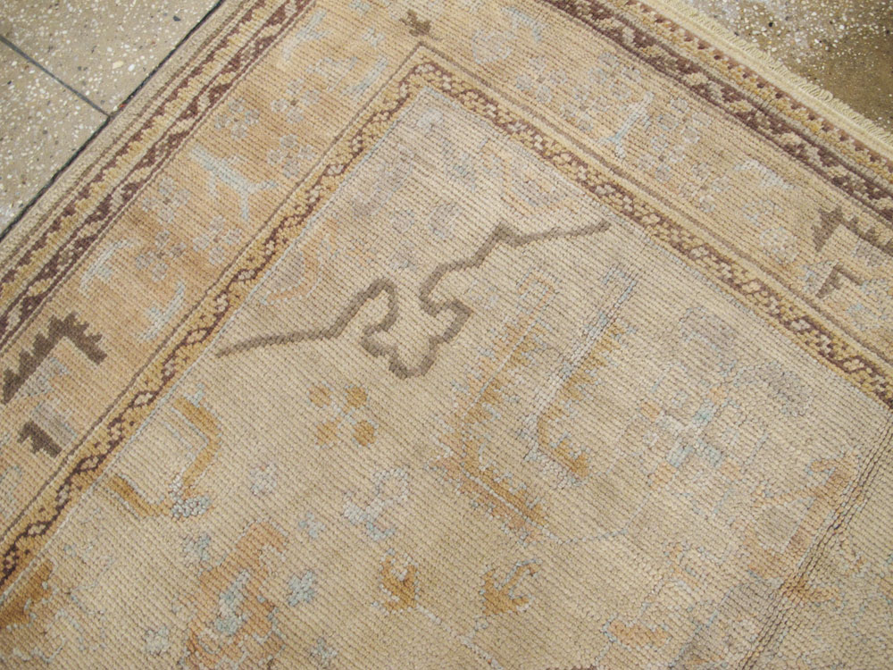 Antique Turkish Oushak Carpet, No.15510 - Galerie Shabab