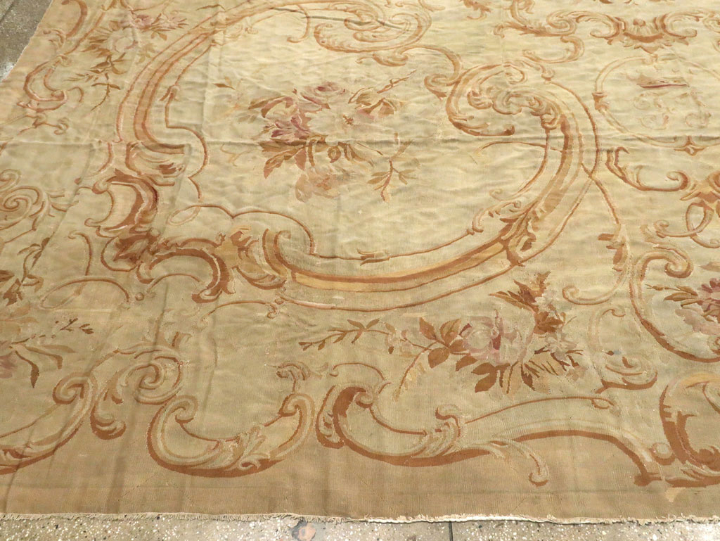 Antique French Aubusson Square Carpet, No.15514 - Galerie Shabab