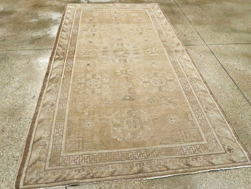 Antique East Turkestan Khotan Rug, No.15525 - Galerie Shabab