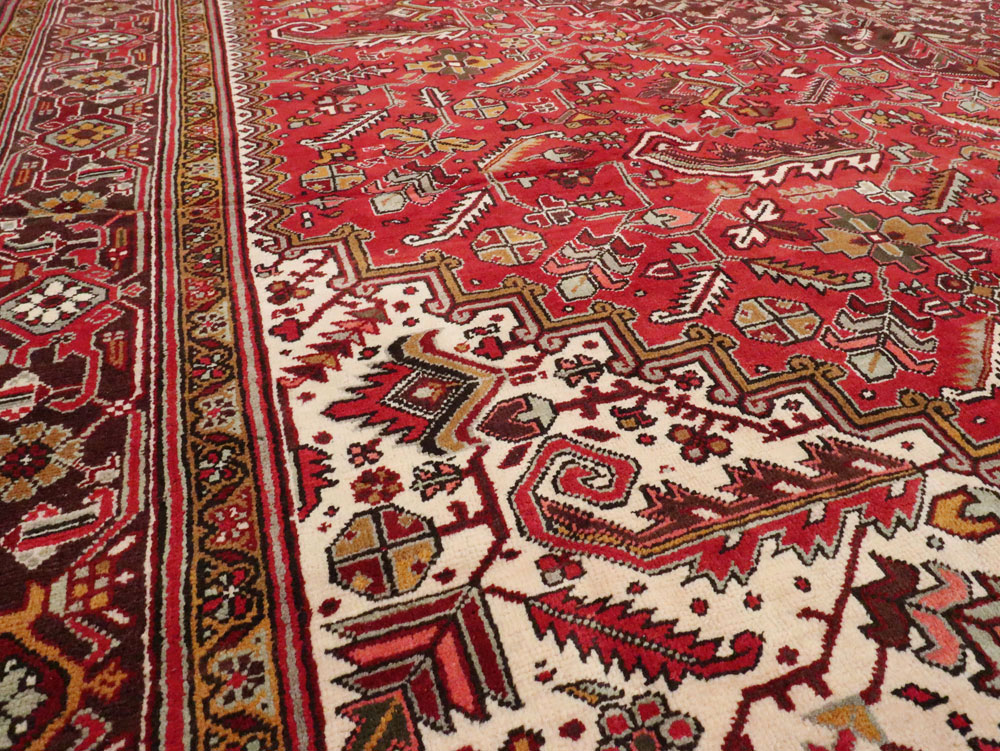 Vintage Persian Heriz Carpet, No.15530 - Galerie Shabab