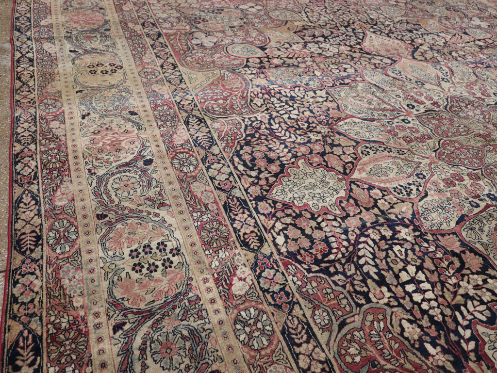 Antique Persian Lavar Kerman Carpet, No.15532 - Galerie Shabab