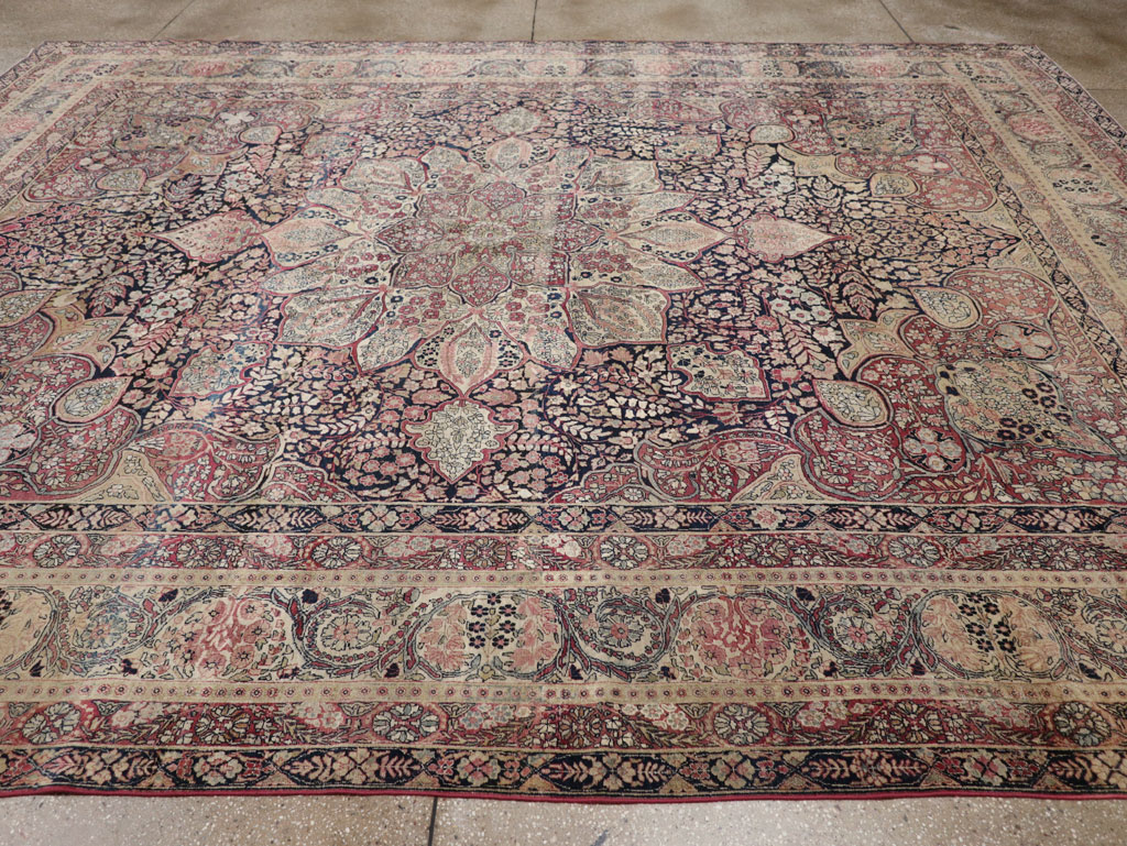 Antique Persian Lavar Kerman Carpet, No.15532 - Galerie Shabab