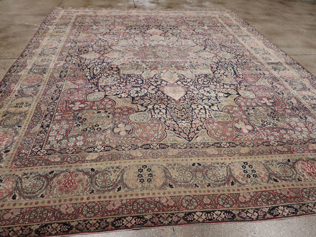 Antique Persian Lavar Kerman Carpet, No.15532 - Galerie Shabab