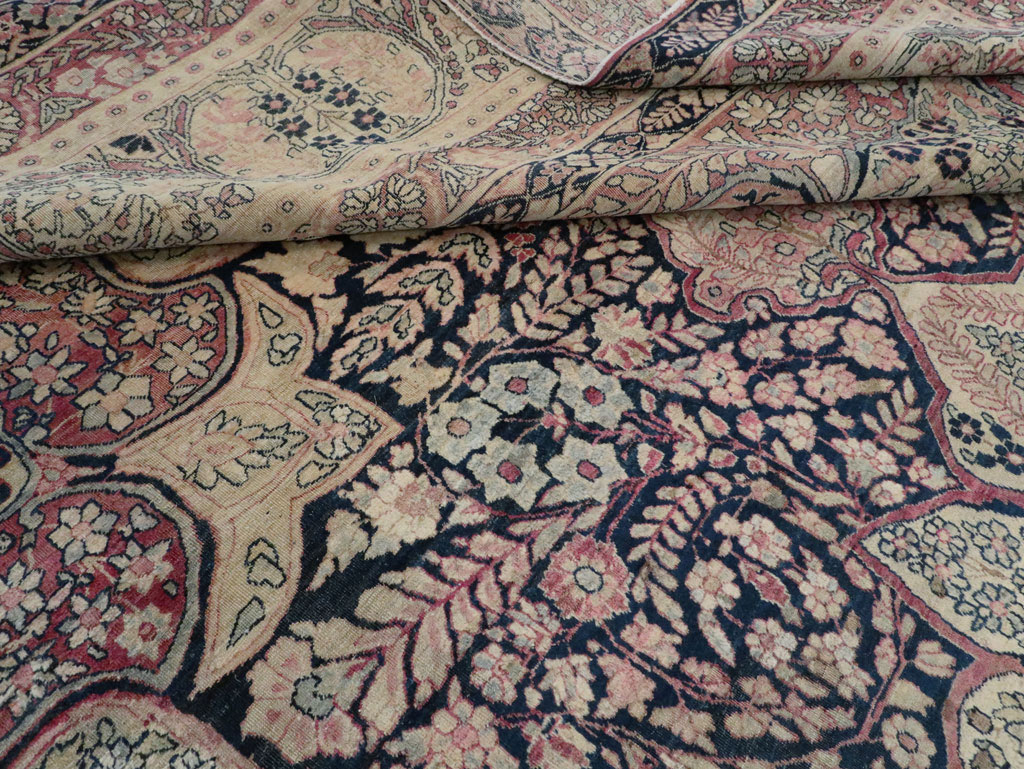 Antique Persian Lavar Kerman Carpet, No.15532 - Galerie Shabab