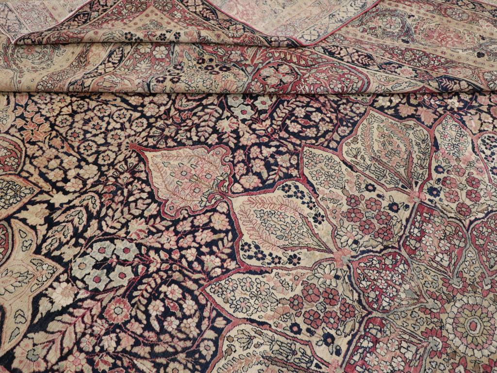 Antique Persian Lavar Kerman Carpet, No.15532 - Galerie Shabab