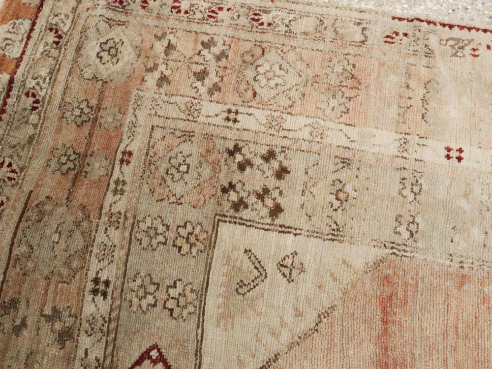 Antique Turkish Ghiordes Rug, No.15551 - Galerie Shabab