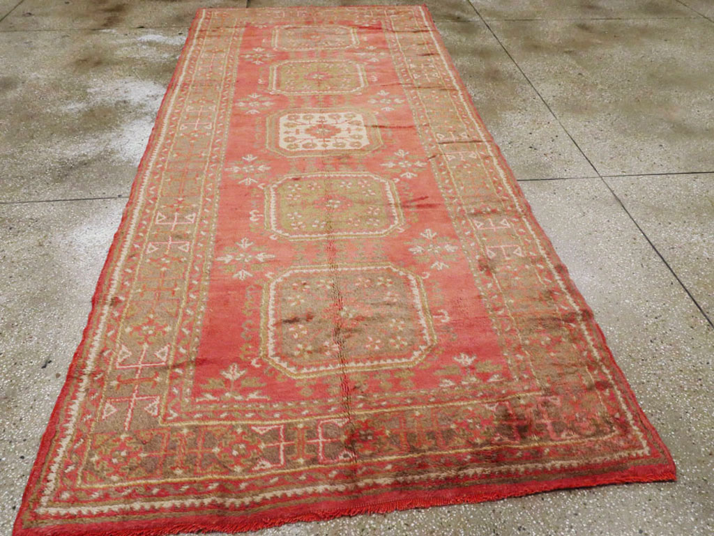 Antique Turkish Oushak Carpet, No.15555 - Galerie Shabab