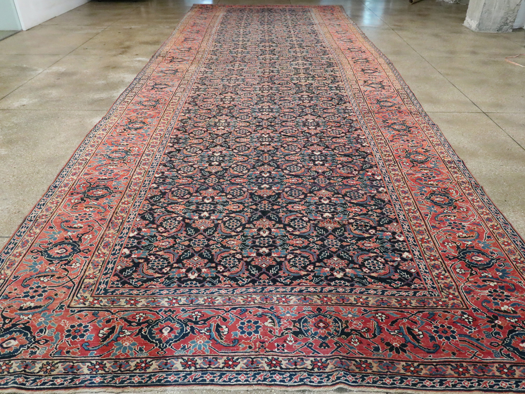 Antique Persian Northwest Carpet, No.15583 - Galerie Shabab