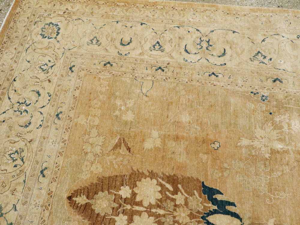 Antique Persian Tabriz Carpet, No.15593 - Galerie Shabab