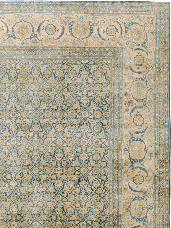 Antique Persian Tabriz Carpet, No.15604 - Galerie Shabab