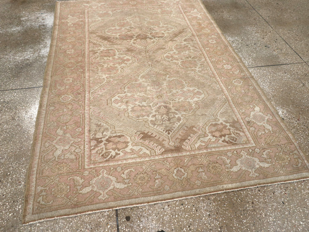 Vintage Turkish Anatolian Rug, No.15609 - Galerie Shabab