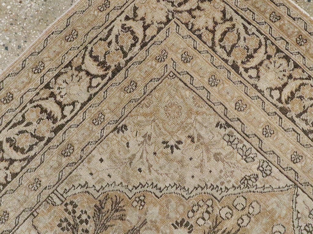 Antique Persian Tabriz Rug, No.15633 - Galerie Shabab