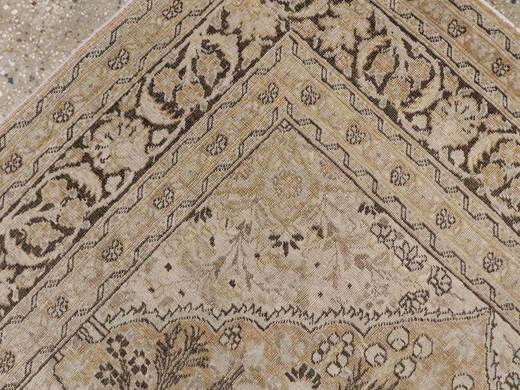 Antique Persian Tabriz Rug, No.15633 - Galerie Shabab