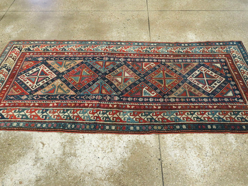 Antique Caucasian Shirvan Rug, No.15691 - Galerie Shabab