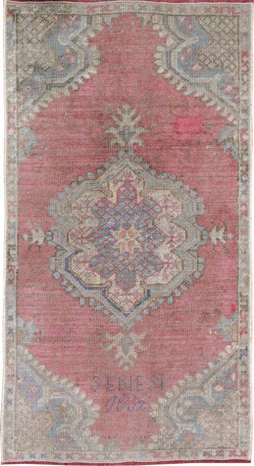 Antique Turkish Oushak Throw Rug, No.15695 - Galerie Shabab