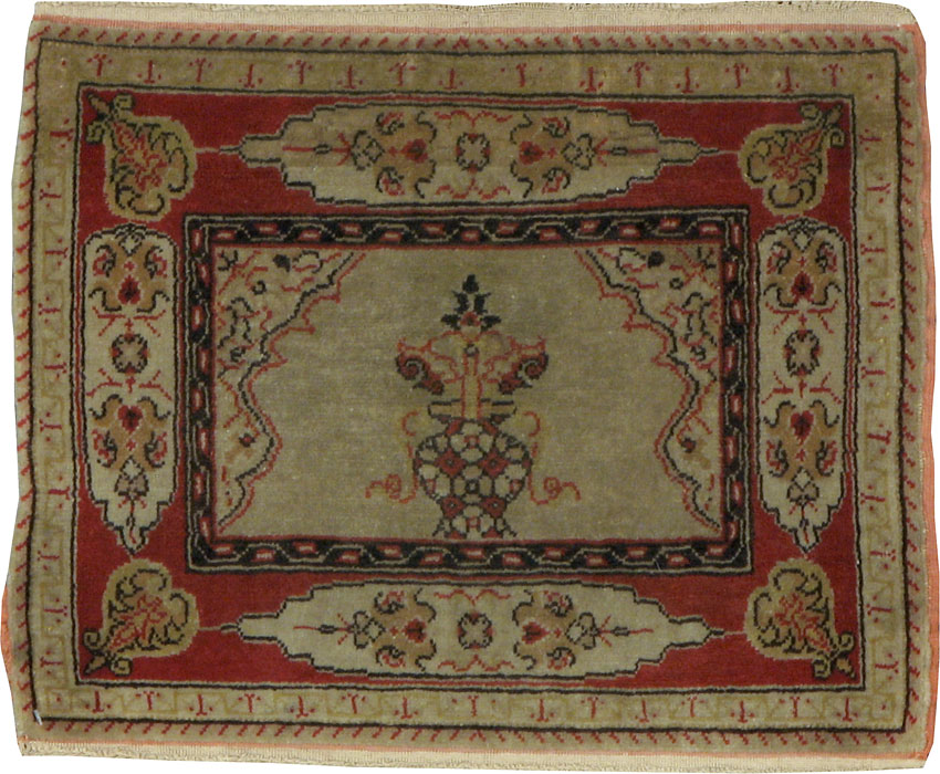 Vintage Turkish Herekeh Rug, No.15700 - Galerie Shabab