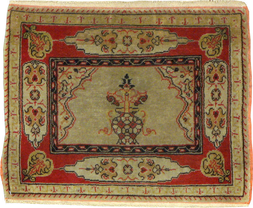 Vintage Turkish Herekeh Rug, No.15700 - Galerie Shabab