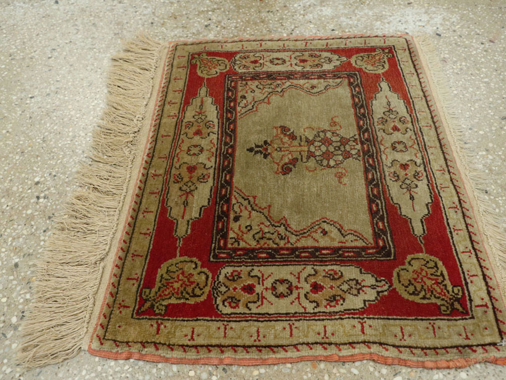 Vintage Turkish Herekeh Rug, No.15700 - Galerie Shabab