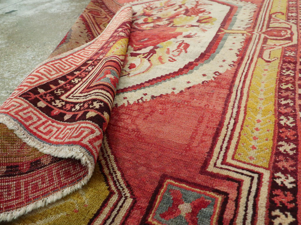 Antique Turkish Ghiordes Rug, No.15708 - Galerie Shabab