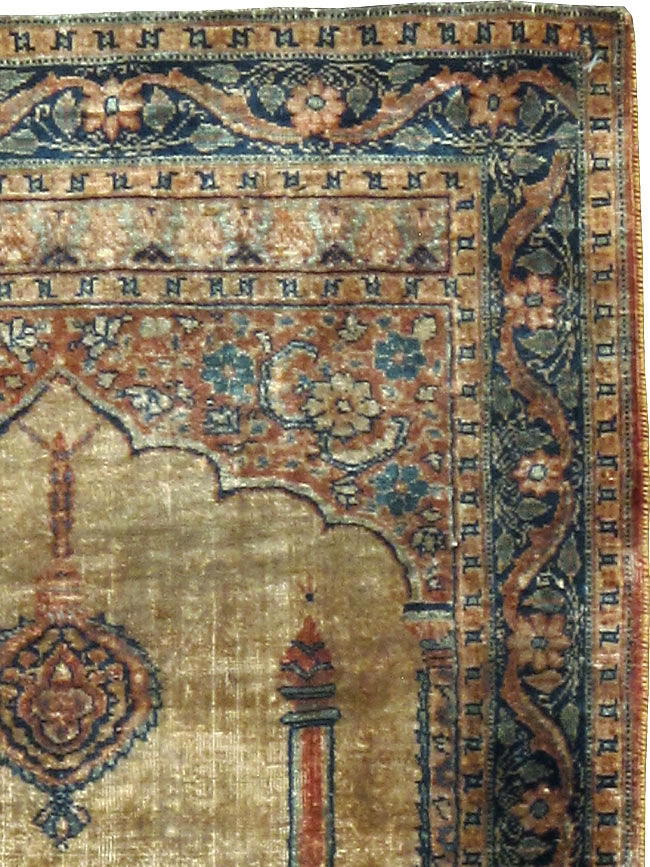 Antique Persian Tabriz Silk Rug, No.15738 - Galerie Shabab